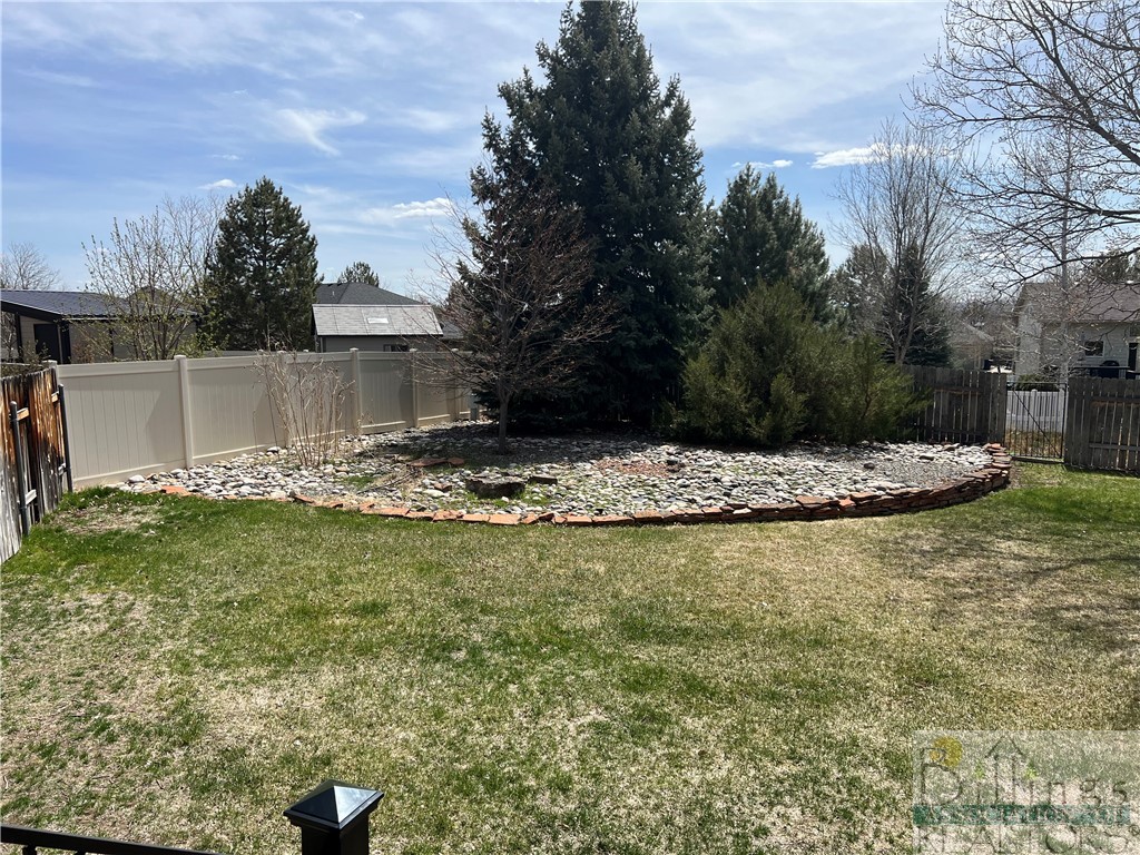 Billings, Montana 59106, United States, 5 Bedrooms Bedrooms, ,4 BathroomsBathrooms,Residential,Pending,73052