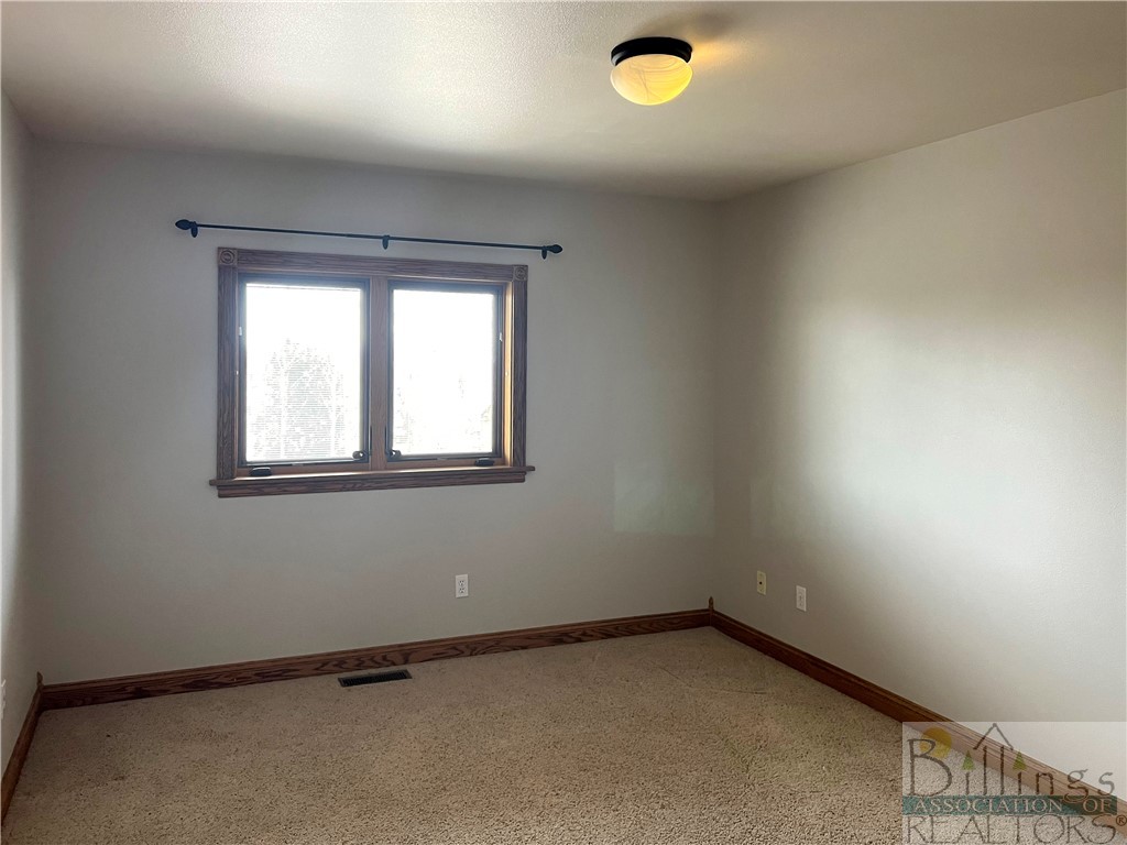 Billings, Montana 59106, United States, 5 Bedrooms Bedrooms, ,4 BathroomsBathrooms,Residential,Pending,73052