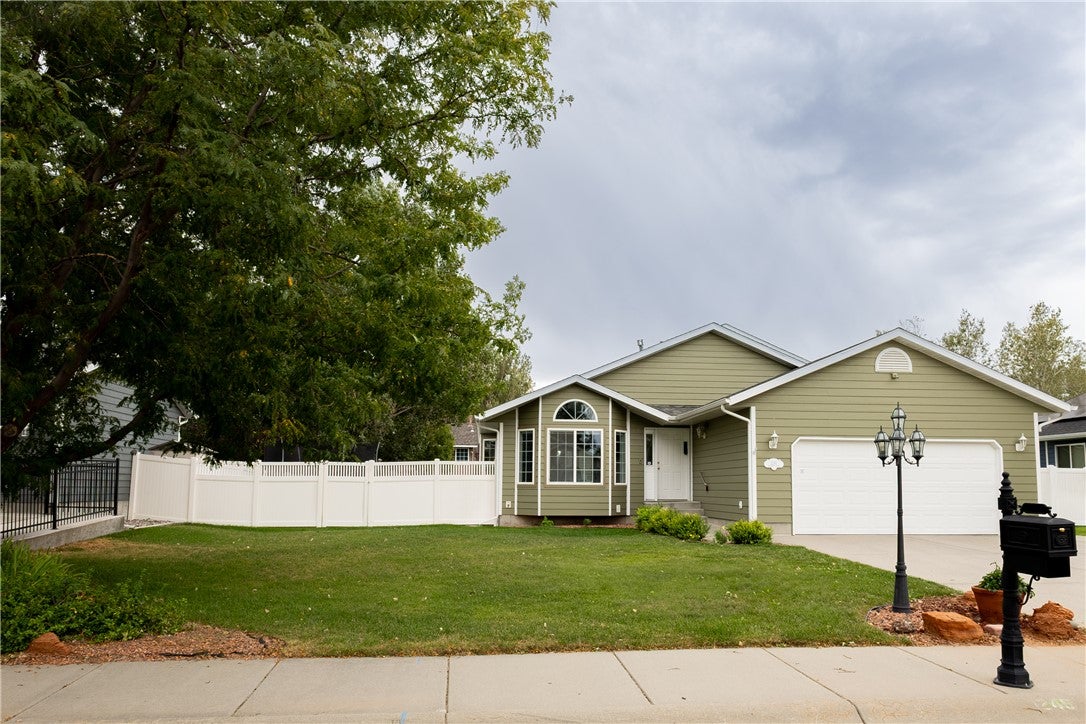 1246 Mossman Drive