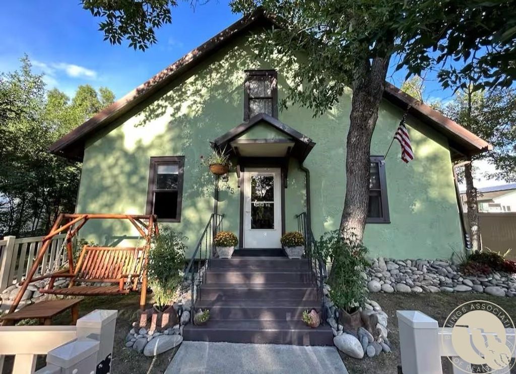 Photo of 345 N 3rd St St, Columbus, MT 59019 (MLS # 356622)