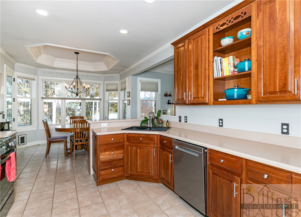 Billings, Montana 59102, United States, 6 Bedrooms Bedrooms, ,3 BathroomsBathrooms,Residential,Contingent,68689