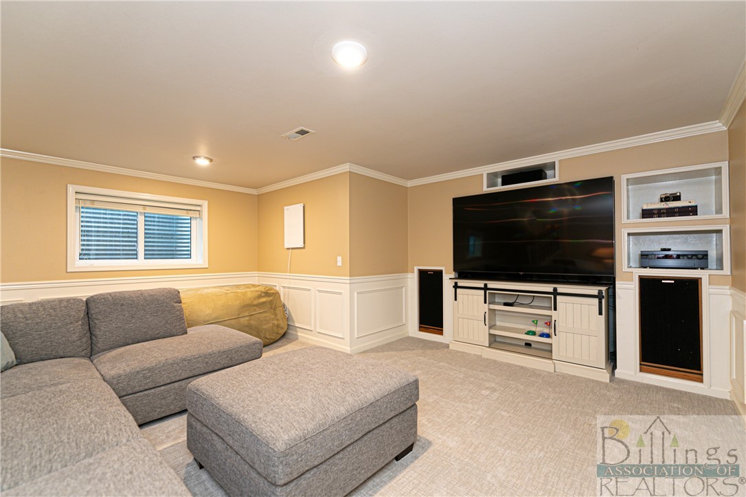 Billings, Montana 59102, United States, 6 Bedrooms Bedrooms, ,3 BathroomsBathrooms,Residential,Contingent,68689