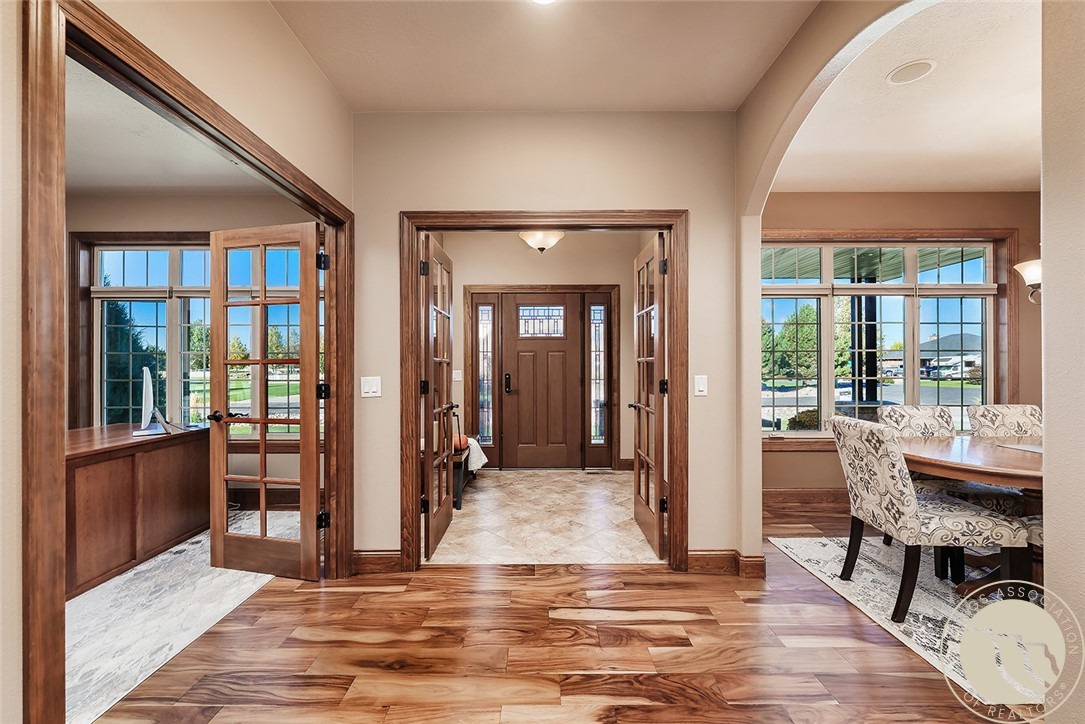 5221 Blue Heron Drive