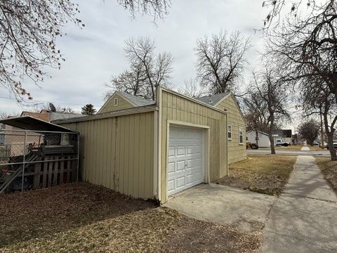 601 E 6th Street