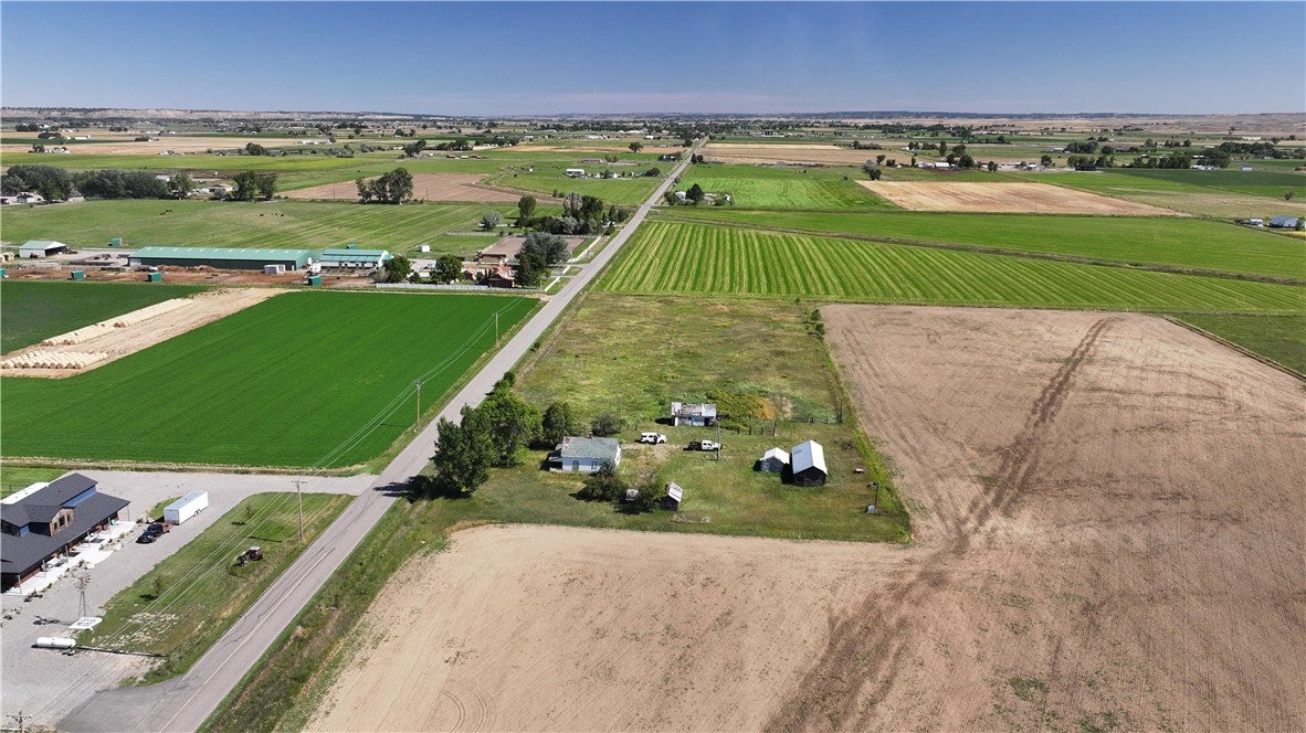 924 W I Road