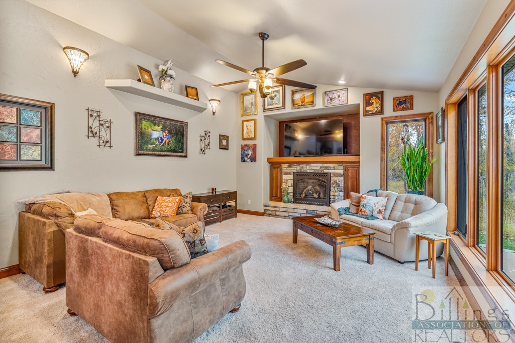 229 W School Street