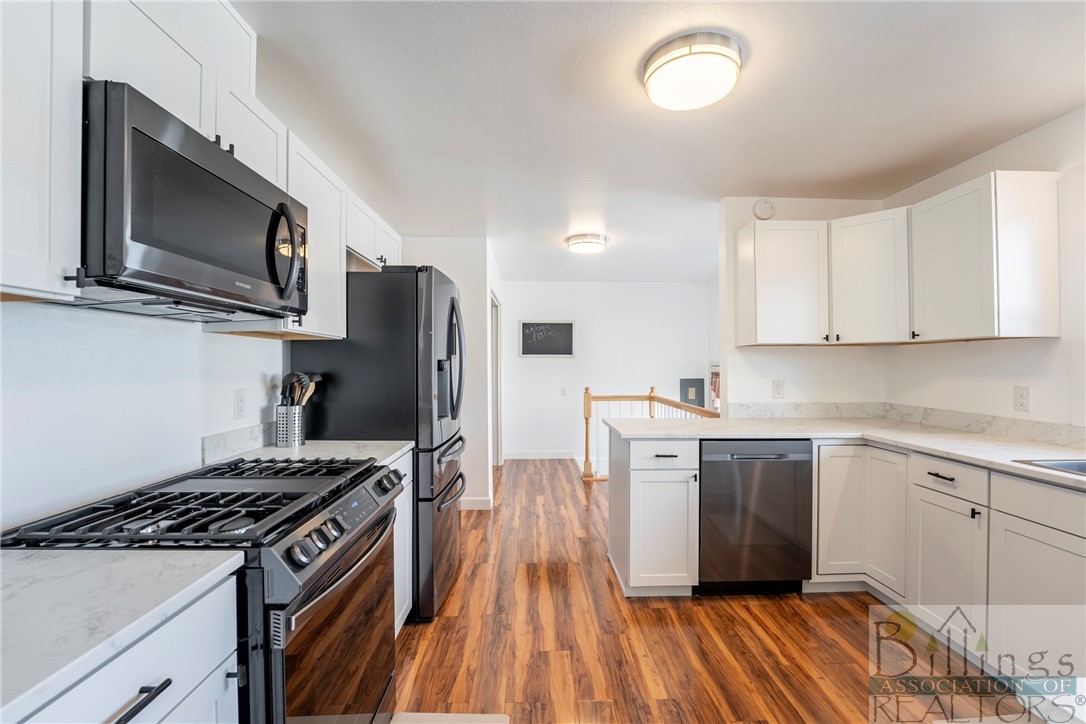 Billings, Montana 59105, United States, 4 Bedrooms Bedrooms, ,3 BathroomsBathrooms,Residential,Contingent,68412