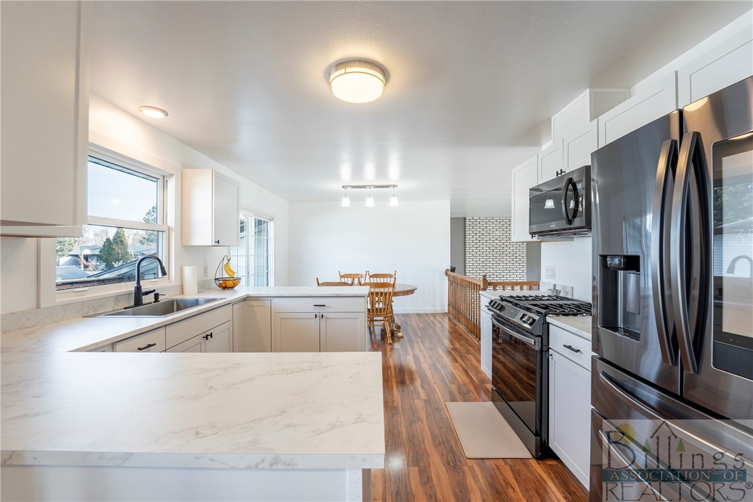 Billings, Montana 59105, United States, 4 Bedrooms Bedrooms, ,3 BathroomsBathrooms,Residential,Contingent,68412