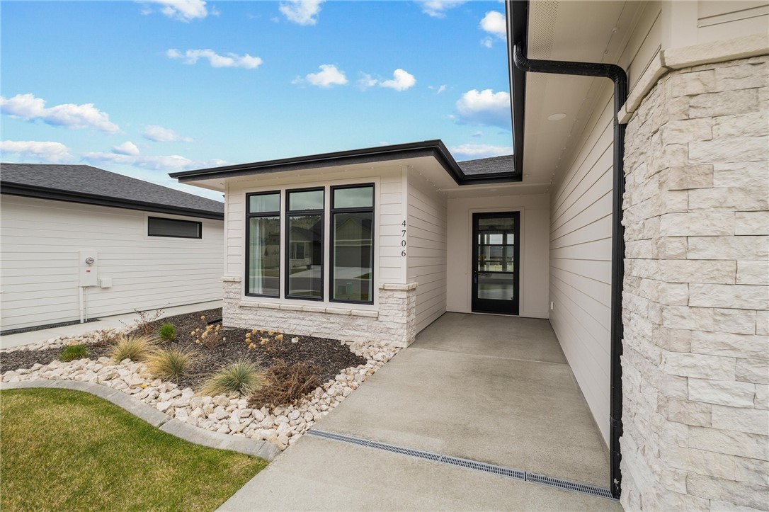 4706 Sky Vista Court