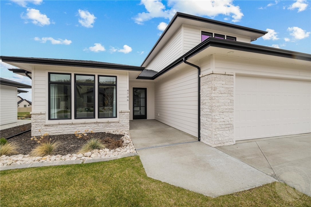 4706 Sky Vista Court