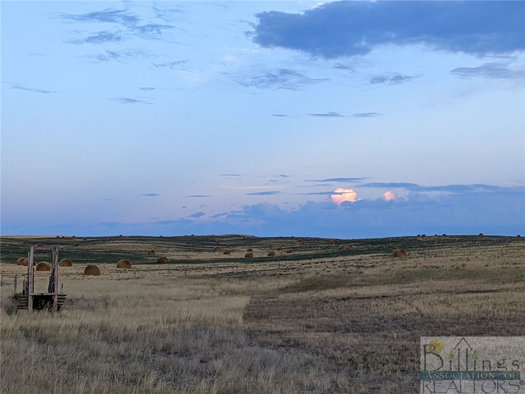 14892 Highway 87