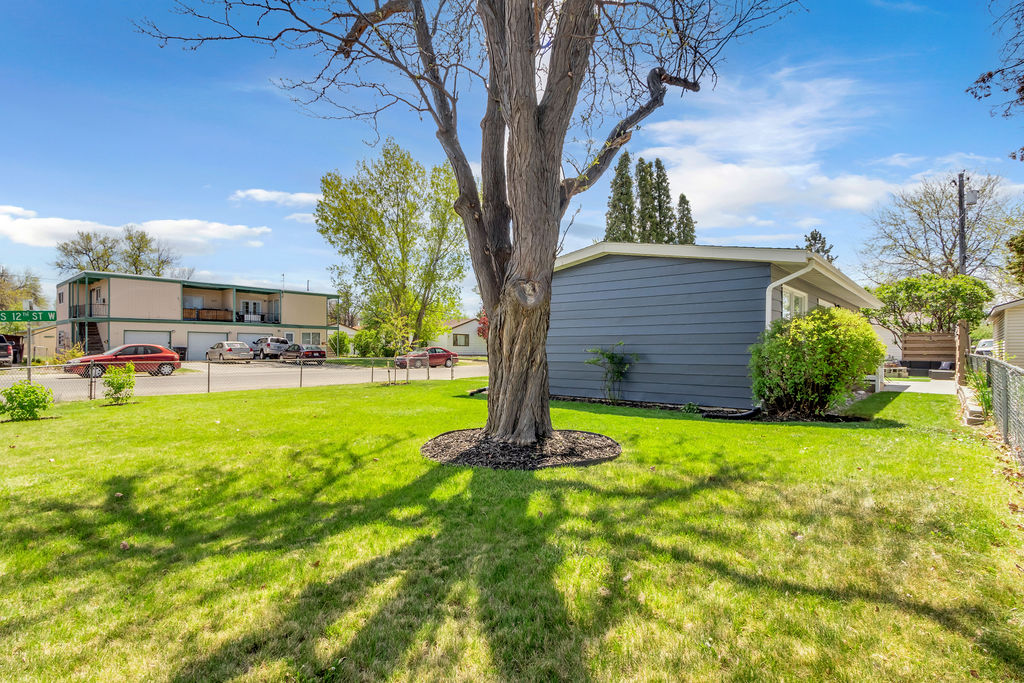 1204 Fairvale Drive
