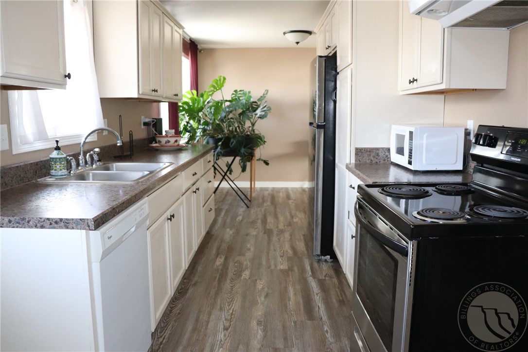 620 4th Street W