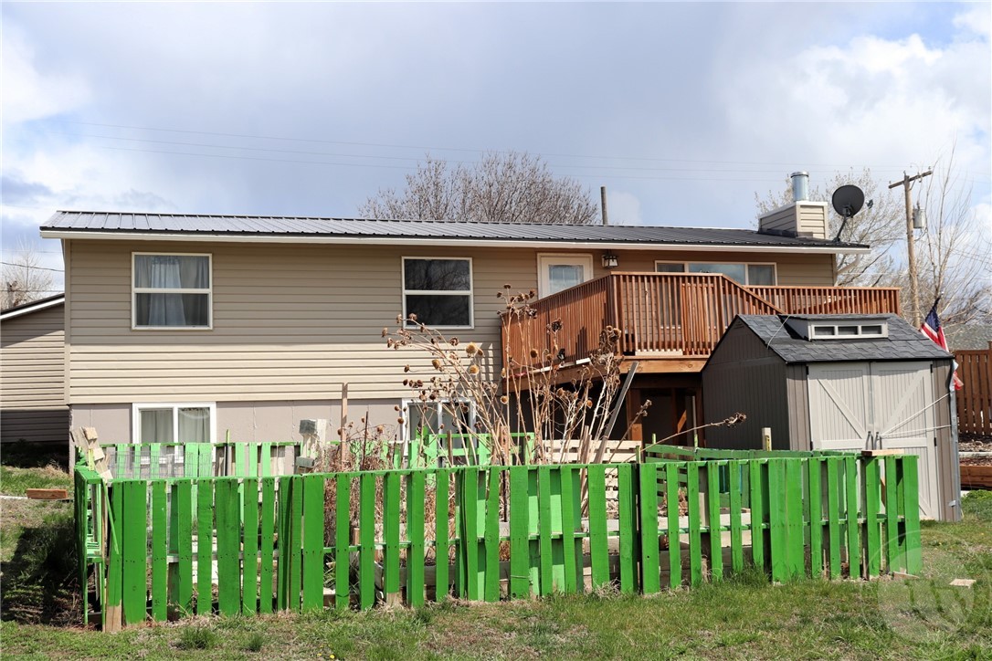 620 4th Street W