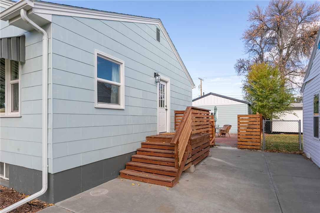 1723 Alderson Avenue