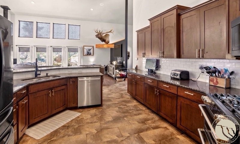 2727 Buffalo Trail Road