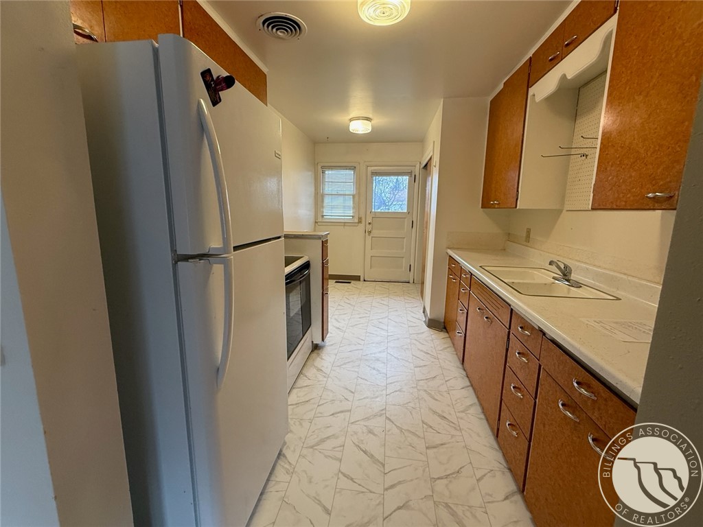 804/806 Alderson Avenue