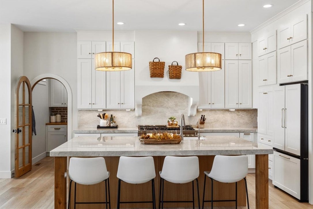 1110 Radiant Court