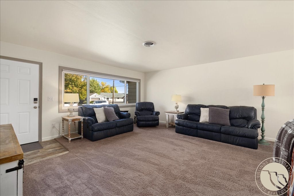 1420 7th Street W