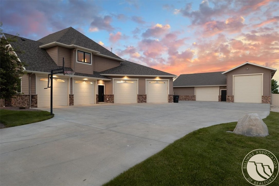 5217 Blue Heron Dr.