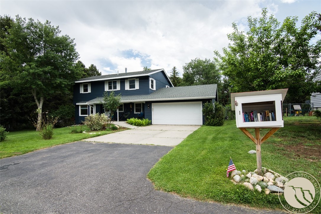318 22ND STREET W