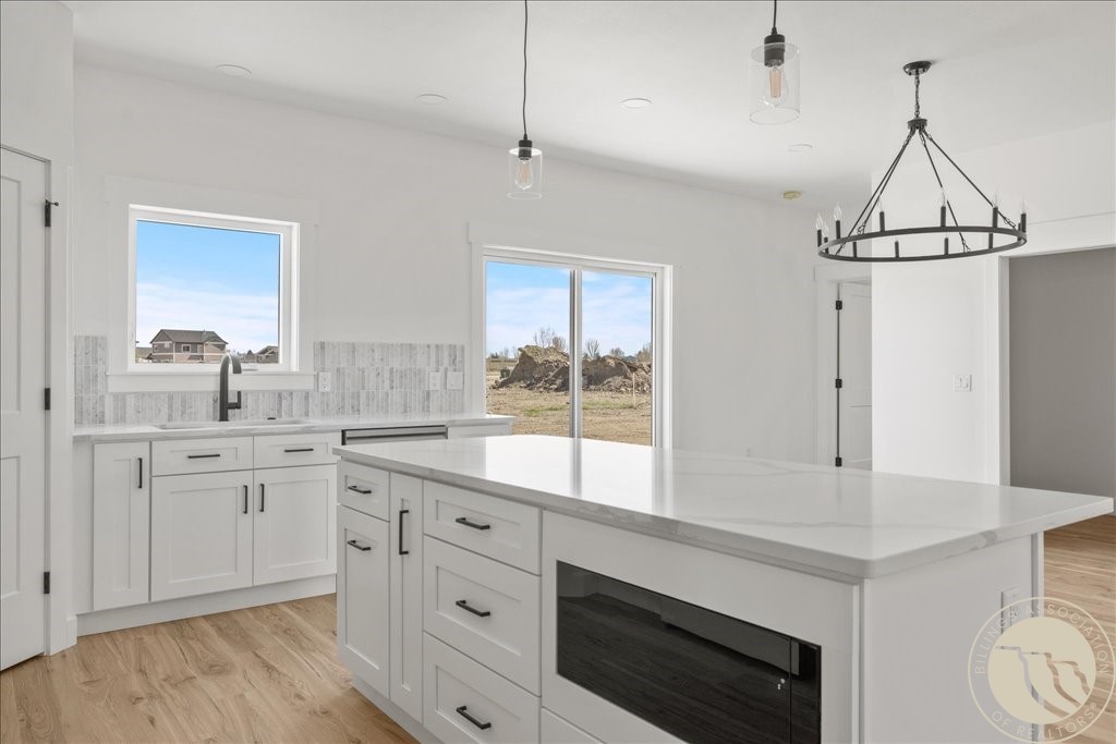2676 Strapper Lane