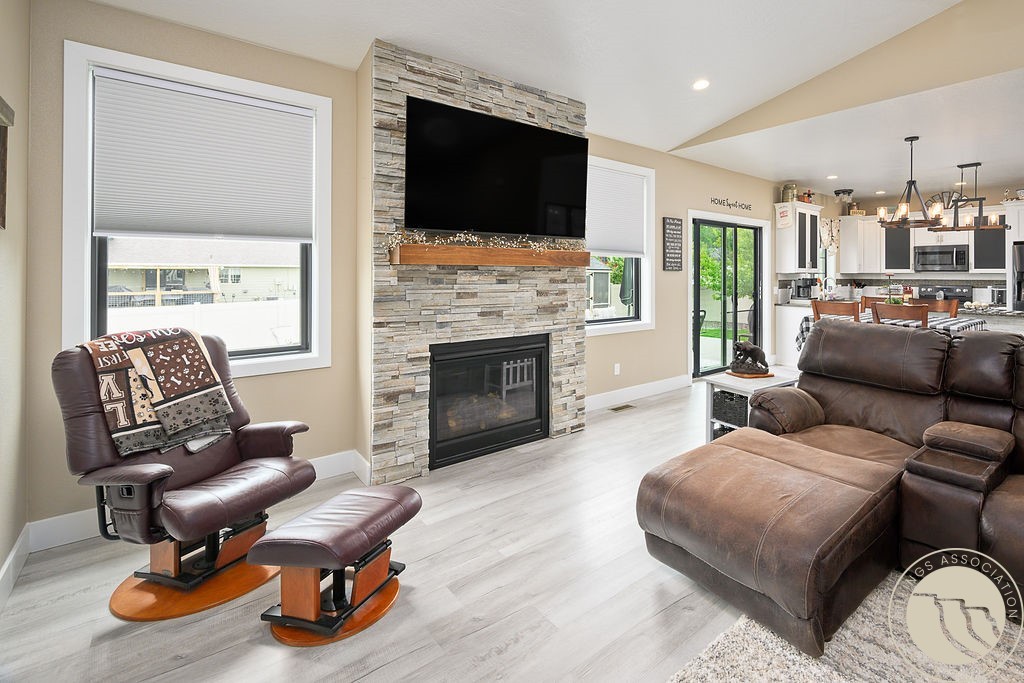 890 Tierra Drive