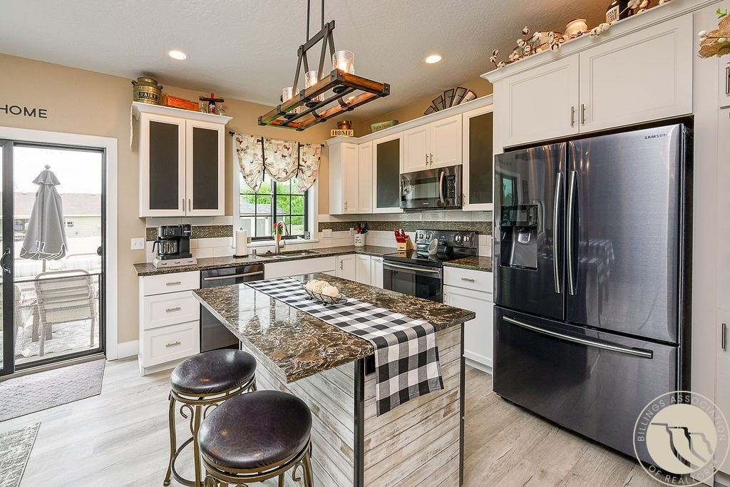 890 Tierra Drive