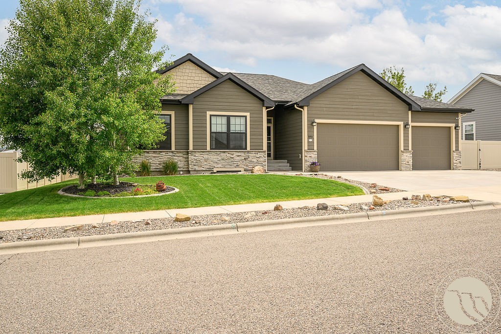 890 Tierra Drive
