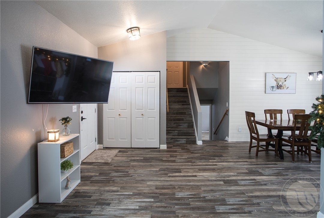 Billings, Montana 59105, United States, 4 Bedrooms Bedrooms, ,2 BathroomsBathrooms,Residential,Contingent,18377