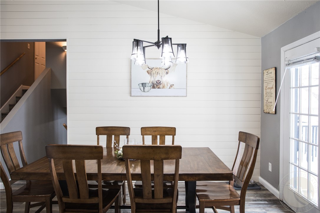 Billings, Montana 59105, United States, 4 Bedrooms Bedrooms, ,2 BathroomsBathrooms,Residential,Contingent,18377