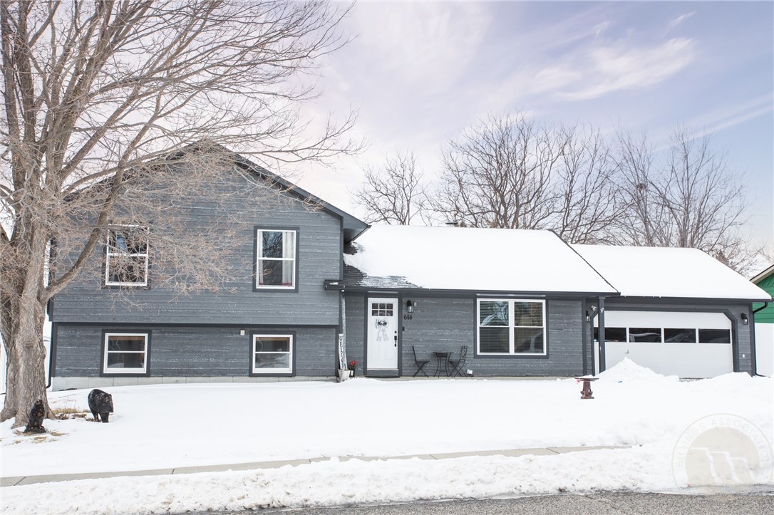 Billings, Montana 59105, United States, 4 Bedrooms Bedrooms, ,2 BathroomsBathrooms,Residential,Contingent,18377