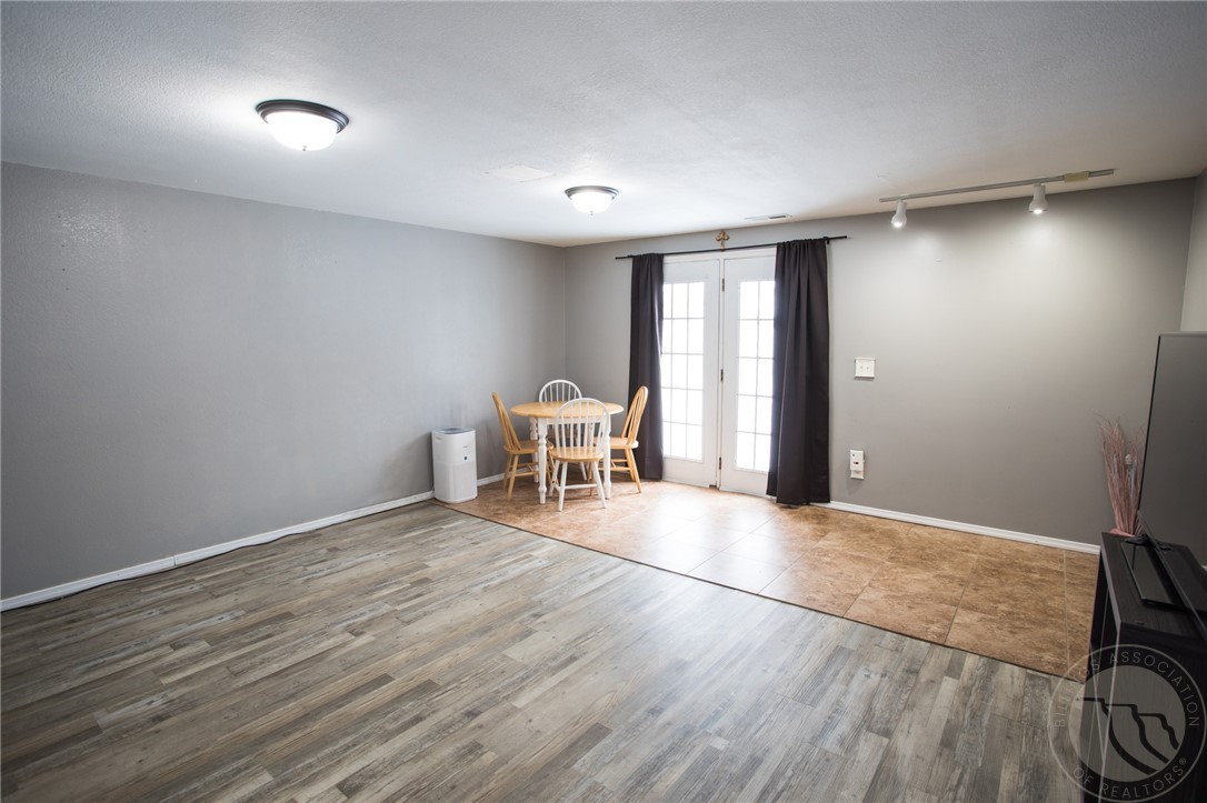 Billings, Montana 59105, United States, 4 Bedrooms Bedrooms, ,2 BathroomsBathrooms,Residential,Contingent,18377