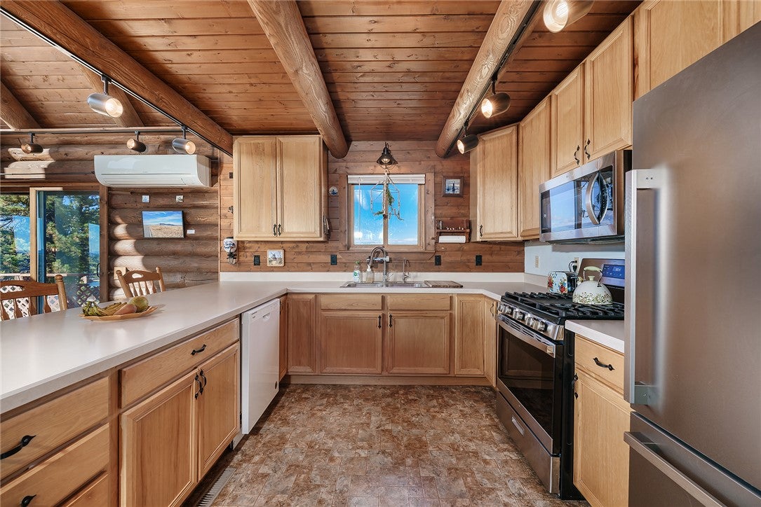 143 Owl Canyon Road