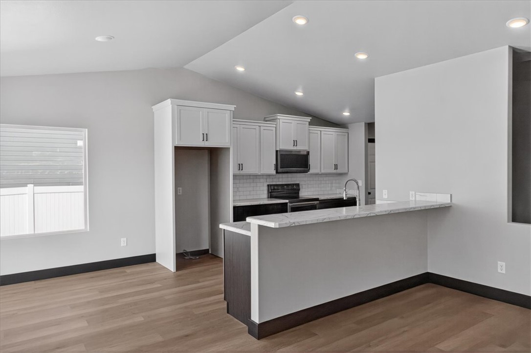 1526 West Maryland Lane