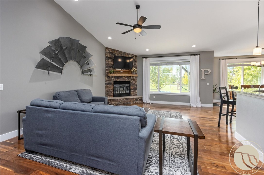 2604 Willow Wood Trail
