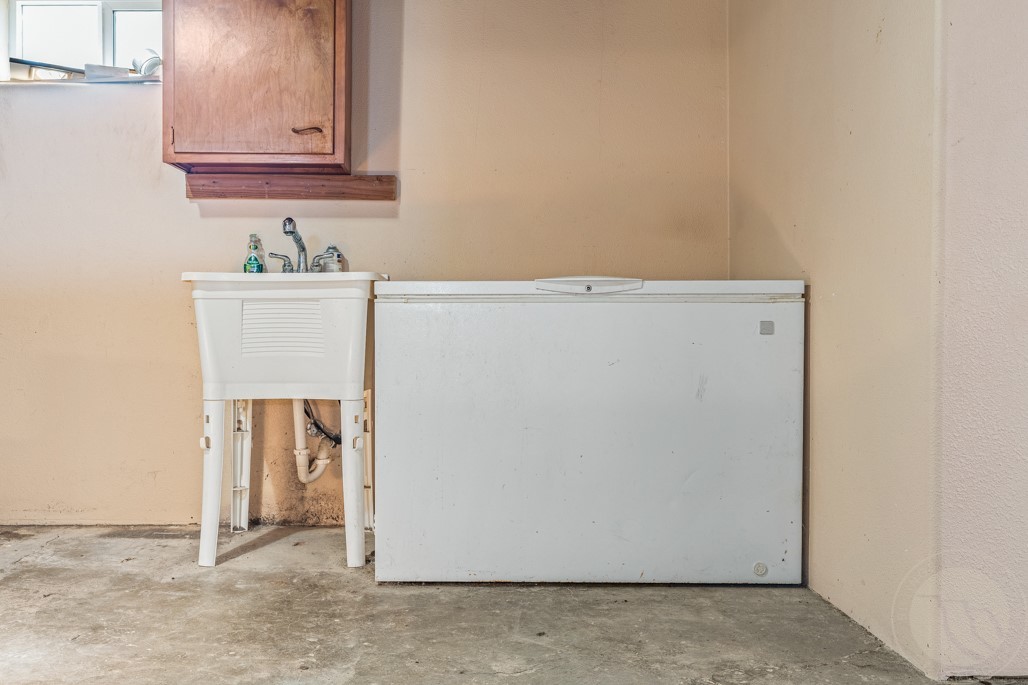 Hardin, Montana 59034, United States, 4 Bedrooms Bedrooms, ,2 BathroomsBathrooms,Residential,Active,142692