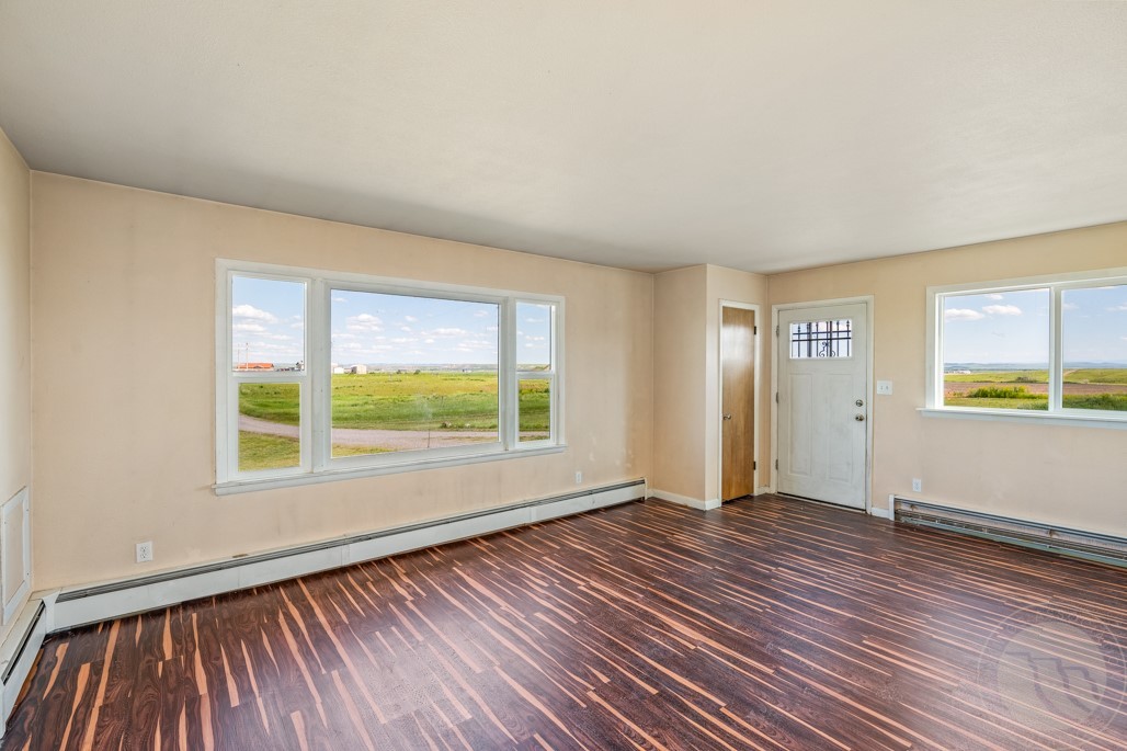 Hardin, Montana 59034, United States, 4 Bedrooms Bedrooms, ,2 BathroomsBathrooms,Residential,Active,142692