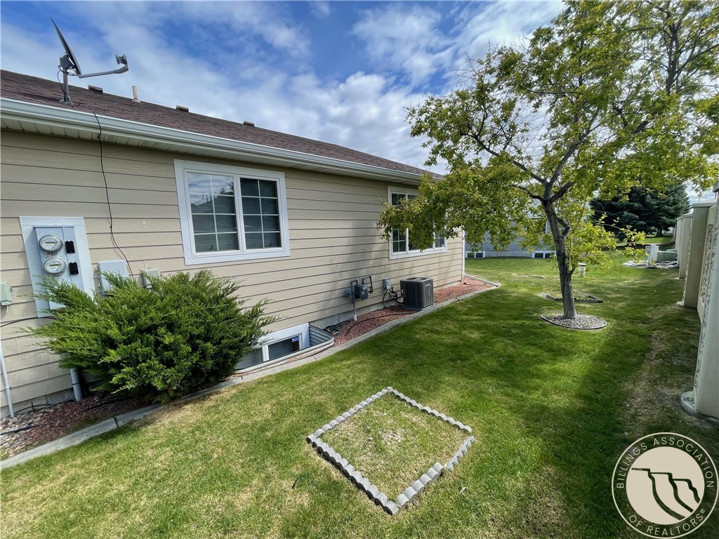 1536 Golden Boulevard