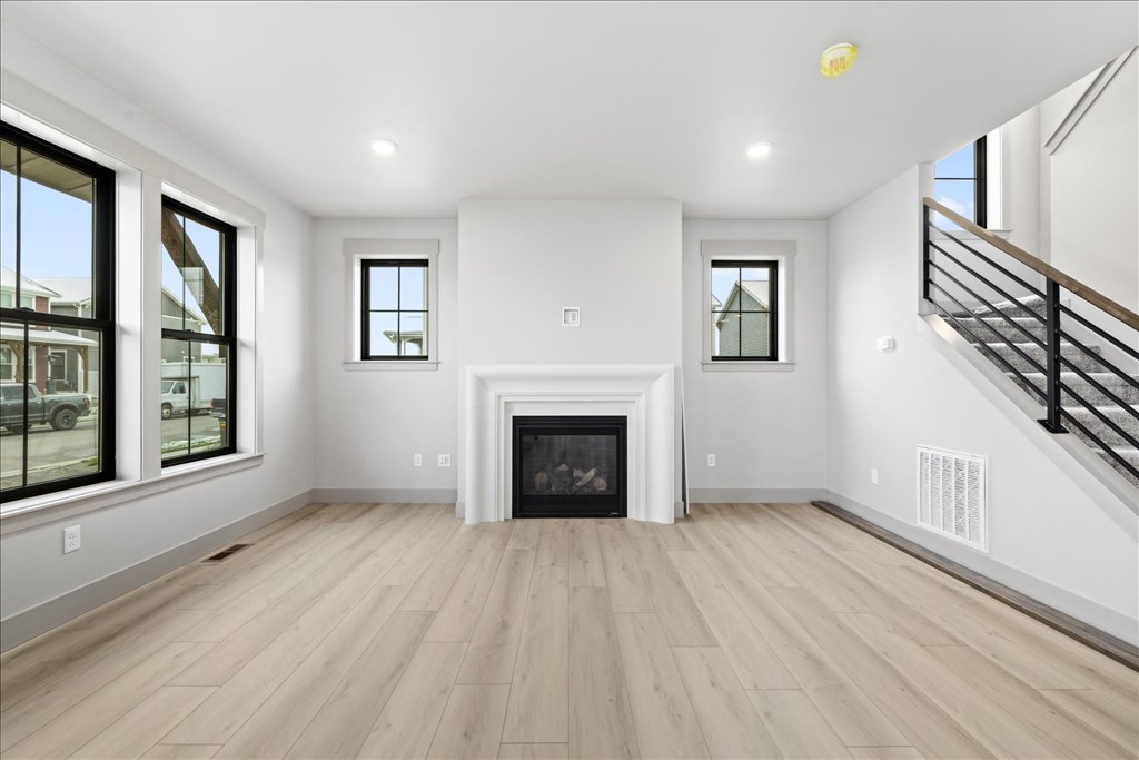 1855 Annafeld Parkway W