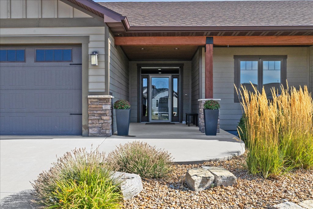 5245 Burlington Avenue