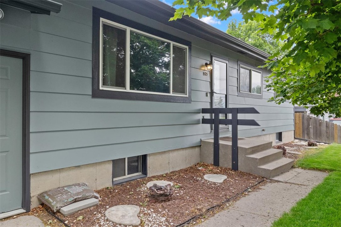 1525 Rehberg Lane