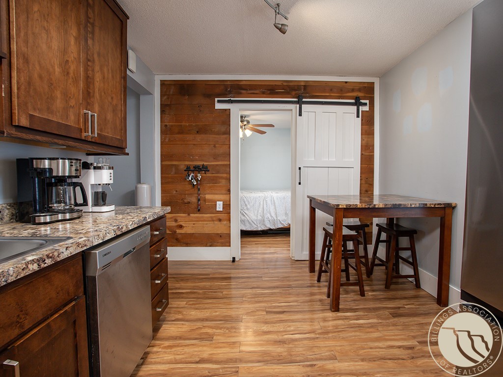 111 Durland Ave