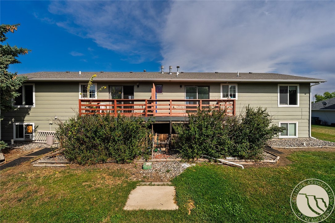 2032 Clubhouse Way