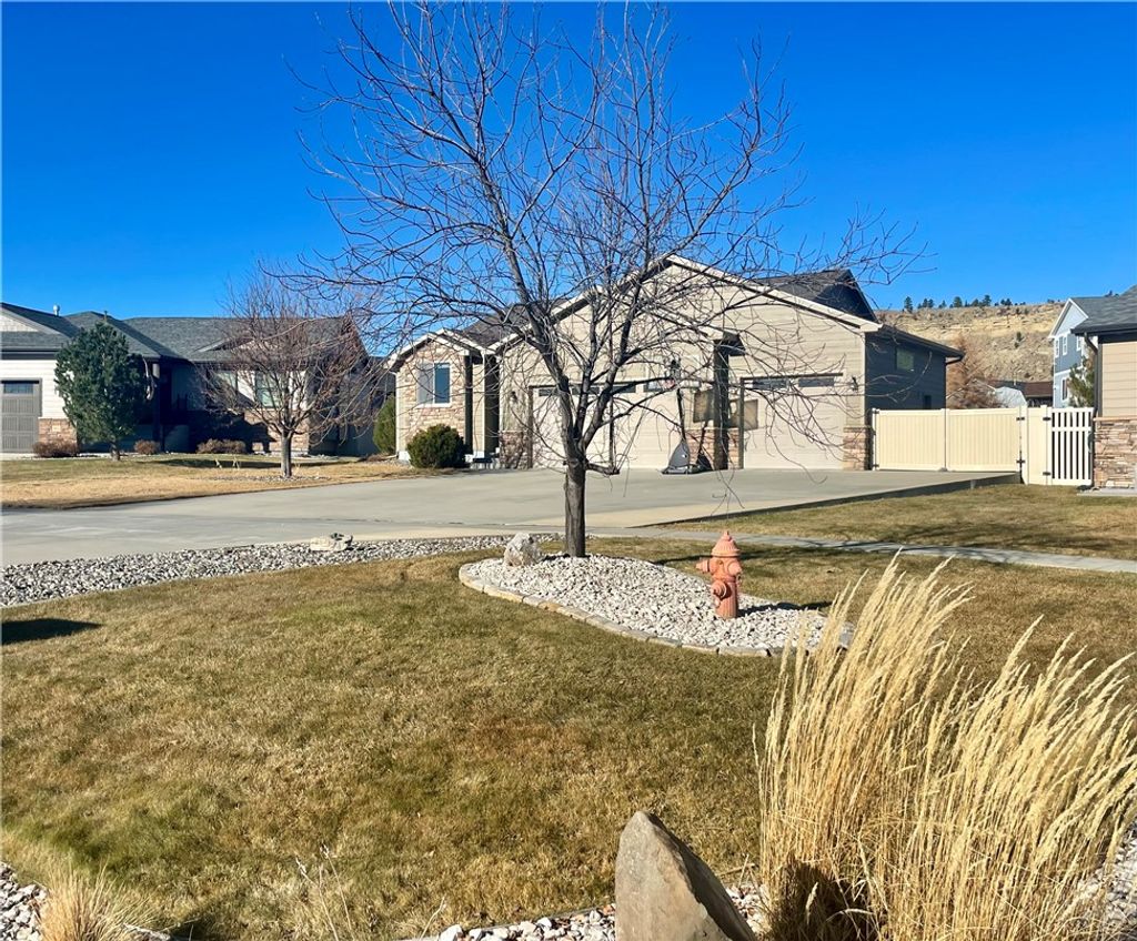 Photo of 3024 Western Bluffs Boulevard, Billings, MT 59106 (MLS # 357199)