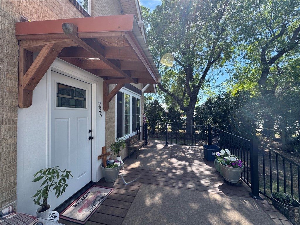 225 4th Street
