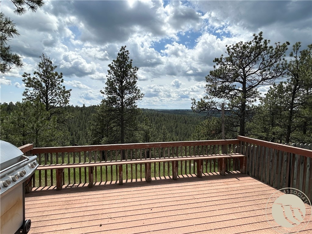 220 Johnnys Coal Rd