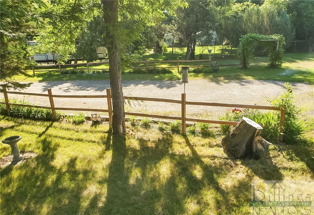 Billings, Montana 59101, United States, 4 Bedrooms Bedrooms, ,2 BathroomsBathrooms,Residential,Contingent,63032