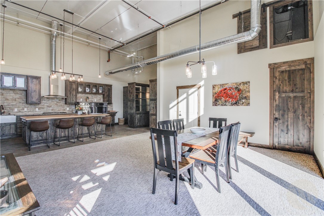 1363 Montana Ave Suite 301-C1