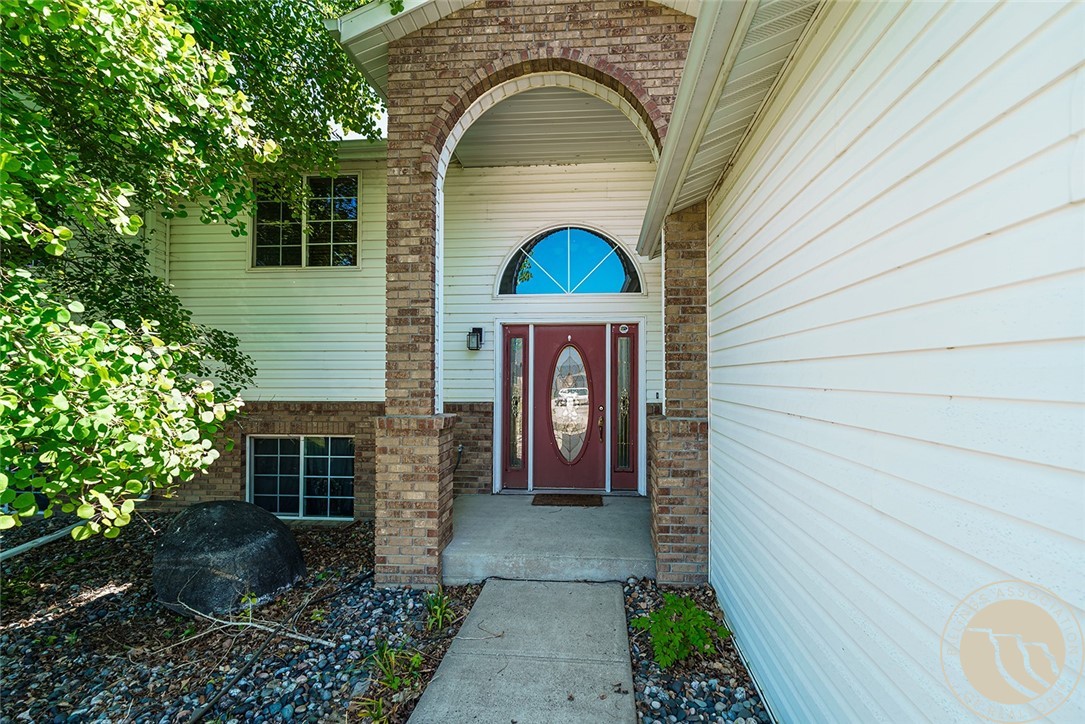 1705 River View Drive